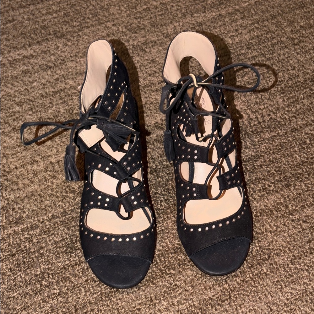 Vince Camuto heels
